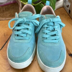 Vionic shoes
